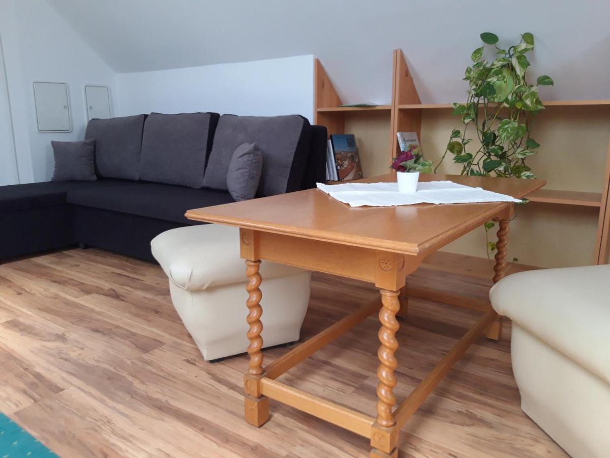 Egri Csillagocska Apartman Extérieur photo
